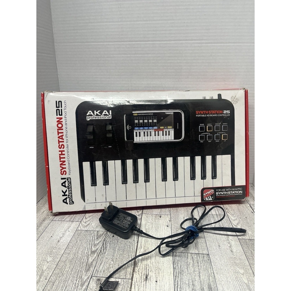 Akai Professional Synth Station 25 for iPhone and iPad MIDI controller 25 key